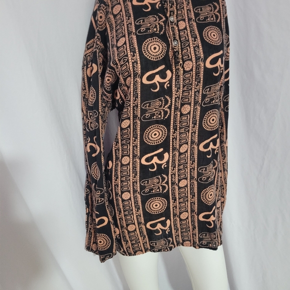 Unbranded  Size large made in India. Colors are brown and blush - Picture 3 of 4